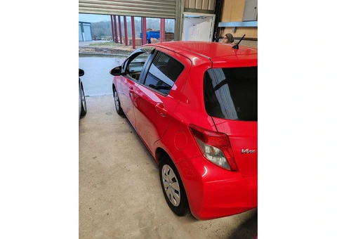 Red Toyota Vitz For Sale - 4/5
