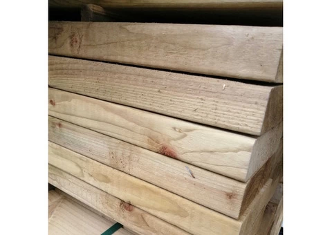 C16 EASED EDGE CARCASSING 47 x 200 x 4800mm (8 x 2” x 16ft) NOW £23.00 - 1/3