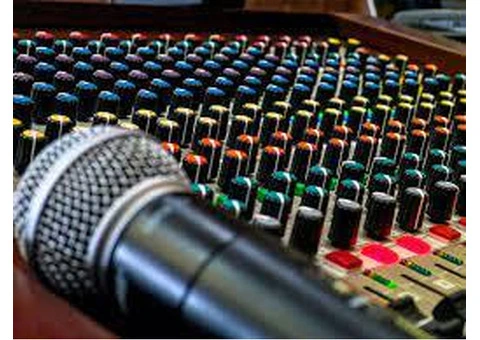 Sonic Craft Studios: Elevating Your Experience through Expert Sound Mixing.