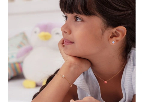 Celebrate Milestones Safely: Trust Shelina Jewellers Ltd for Baby Ear Piercing - 3/3