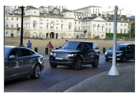 Roadshow Chauffeur Service - Hire At Lanz CTS