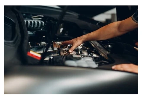 Redford Garage: Where Automotive Excellence Meets Customer Satisfaction - 3/4