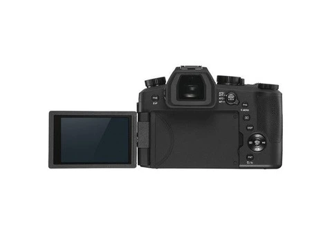 Leica V-Lux 5 Digital Camera - 4/23