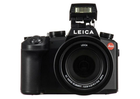 Leica V-Lux 5 Digital Camera - 15/23