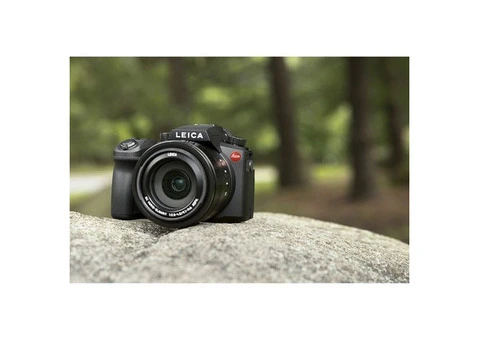 Leica V-Lux 5 Digital Camera - 20/23