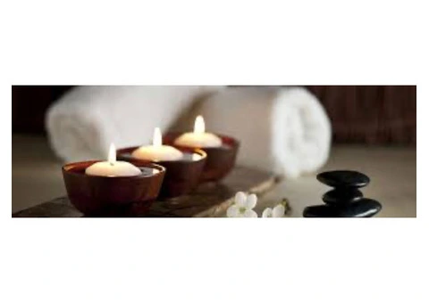 Ebony’s Ultimate massage therapy treatments - 12/18
