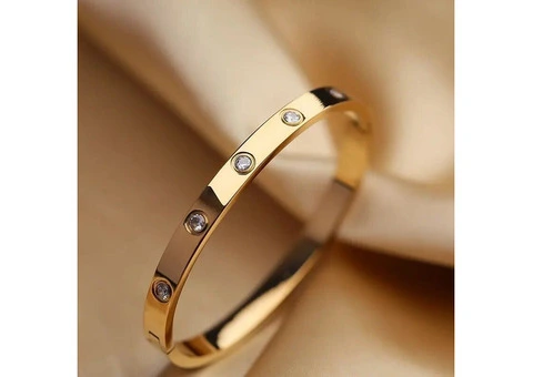 Shop Luxury Gold Round Crystal Bracelet With Us