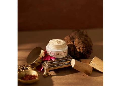 Complete Your Eye Care With Art of Vedas Ruby Eye Cream