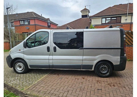 2005 vivaro 2900 crew cab - 1/10