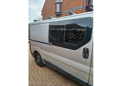 2005 vivaro 2900 crew cab - 5/10