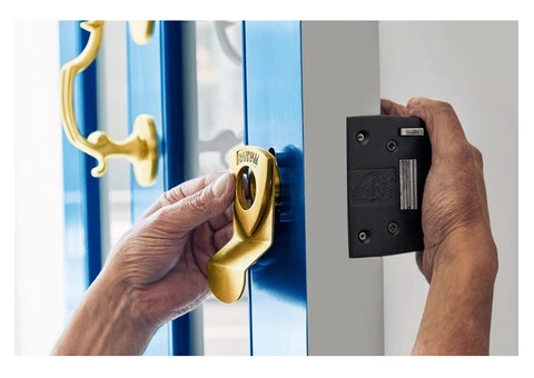 Instant Locksmith Service in Bricket Wood - No Call-Out Charge!