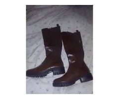 Ladies boots