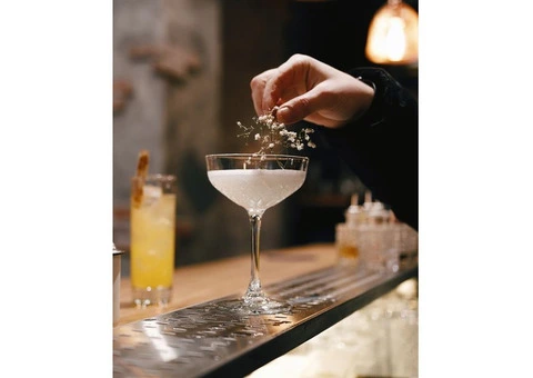 Crafted Cocktails On-the-Go: Mobile Bar Hire Manchester