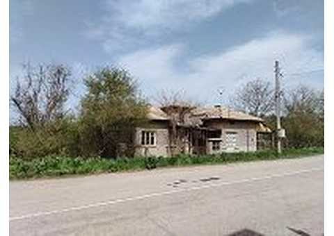 Cheap House For Renovation In DOLETS Village Near Popovo Town Bulgaria - 1/6