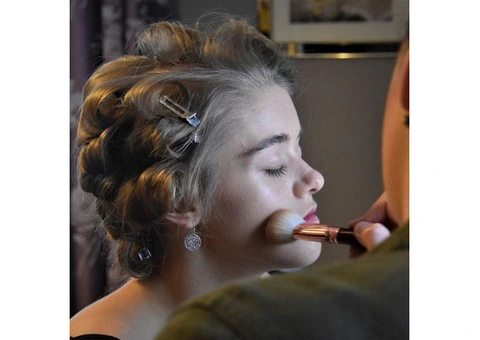 Discover Birmingham's Premier Bridal Makeup Artist!