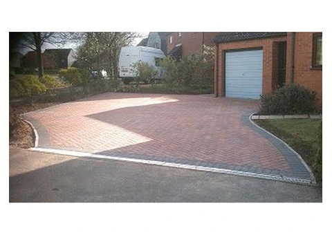 Need woodstone paving in Cambridge? Call on 01638 742524