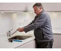Watford's 24/7 Plumbing Heroes: Emergency Solutions at Your Doorstep