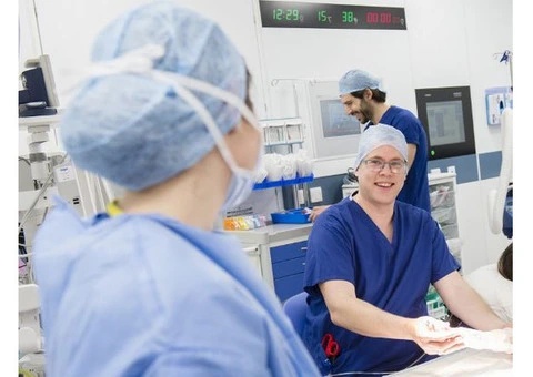Expert Care for Your Hip Health - 3/3