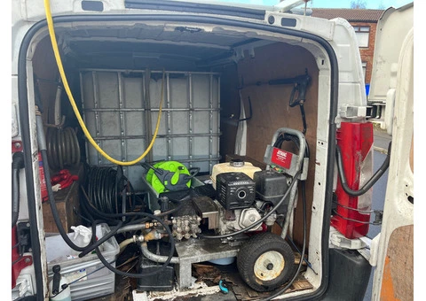 Wheelie bin and flat surface cleaning business - 3/4