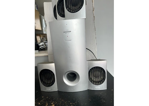 Pioneer cinema entertainment system - 4/4