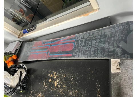 Snowboarding equipment - 1/6