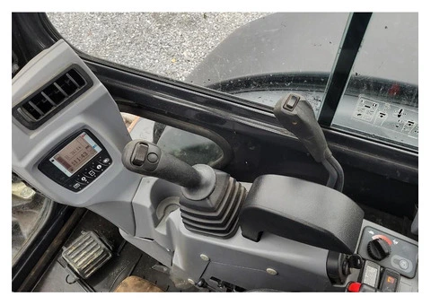 Kubota kx057-4 mini excavator - 6/13