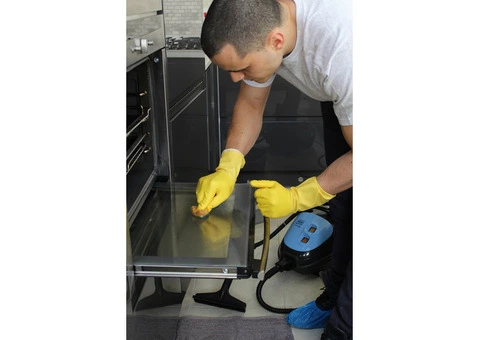 Oven Cleaning - 8/11