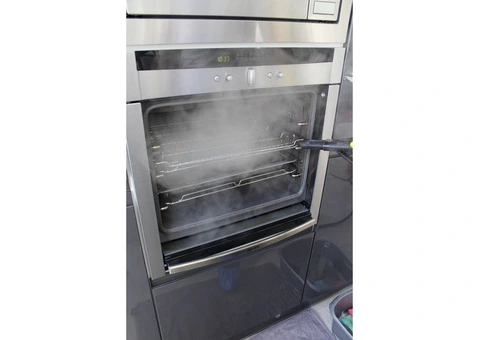 Oven Cleaning - 10/11