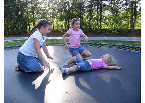 Shop High-Quality Trampolines at Super Tramp | Fun for All Ages