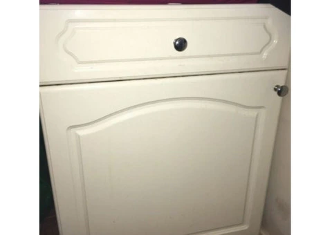 Build in under counter fridge for repair or spares - 3/6