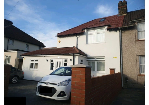External wall insulation and rendering specialists - 19/23