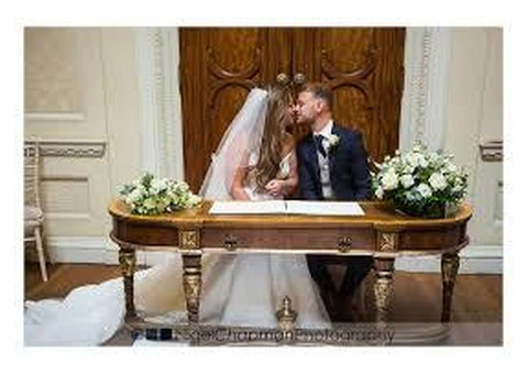Buckinghamshire Based Wedding Photographer