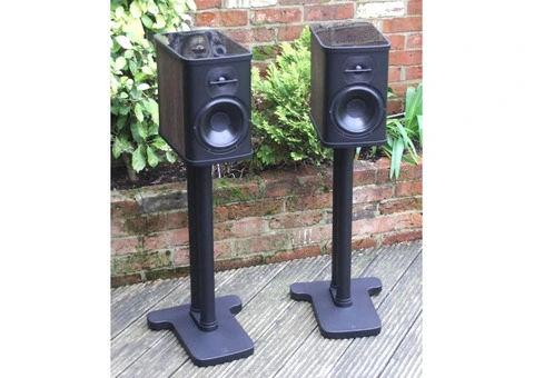Wilson Benesch Precision P1.0 Speakers with Stands - 3/8