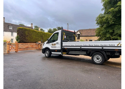 Driveway gates in aluminium with electric motors - 5/6