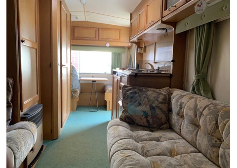Four berth caravan - 9/9