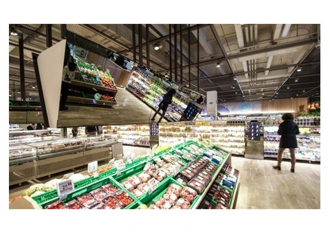 Transform Your Storefront: Innovative Merchandising with Advanced Shopfitting Equipment - 6/8