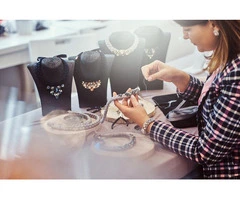 What Makes smpbullionanddiamonds the Trusted Choice for Selling Scrap Gold in the UK?