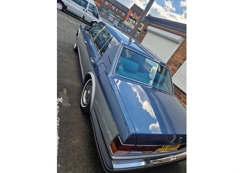 Vintage car - 1/3