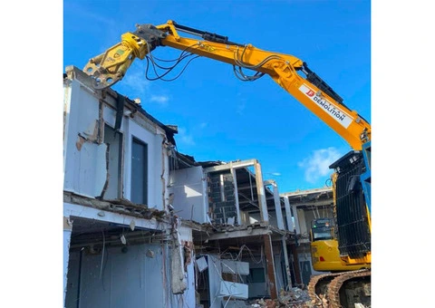 Mini Digger and Grab Hire Swift Services for your London House