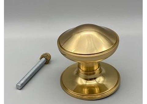 Brass Knobs: Timeless Elegance for Décor