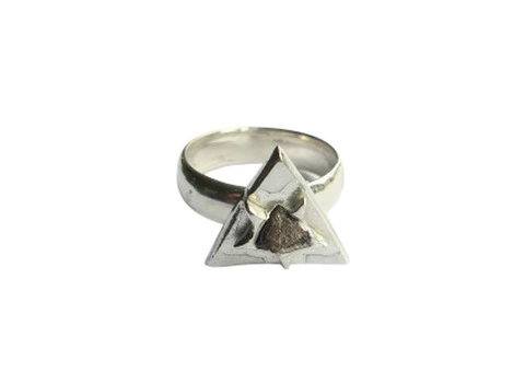 Meteorite Rings: Wear a Piece of the Cosmos on Your Finger