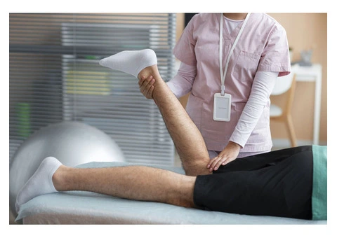 Top Specialist for Sports Knee Injuries in Manchester