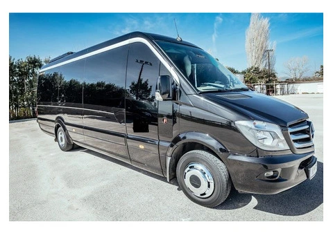 8 Seater Minibus Hire in Reading