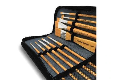 High-quality paint brushes for acrylic and watercolour sets. - 3/3