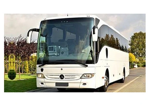 The Benefits of Minibus Hire for Airport Transfers and Group Travel in Bristol