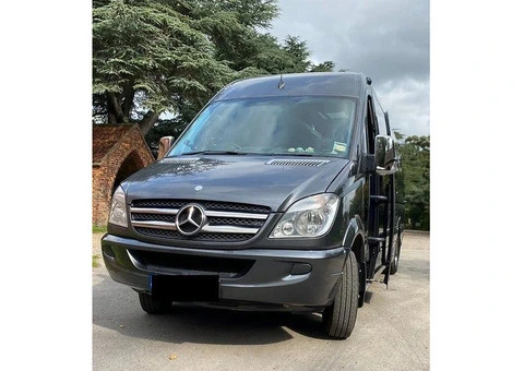 Reliable Minibus Hire in Coventry for Airport Transfers and Group Travel
