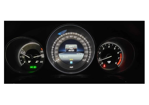 MERCEDES-BENZ E CLASS  2.0 E200 SE SALOON 4DR PETROL - RARE MANUAL TRANSMISSION - 13/29