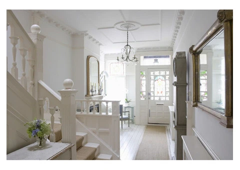 APA Painters & Decorators - 6/10