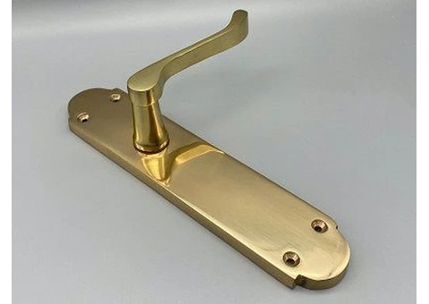 Brass Knobs: Timeless Elegance for Décor
