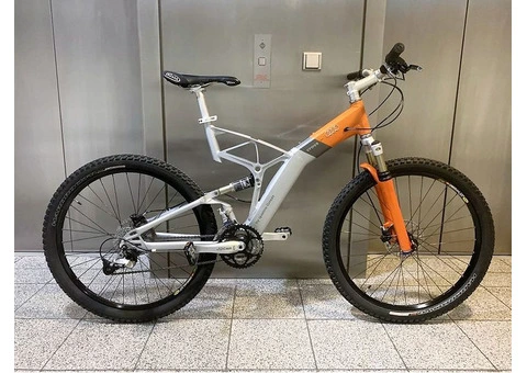 2023 Audi Cross Pro Bicycle MTB - 1/3